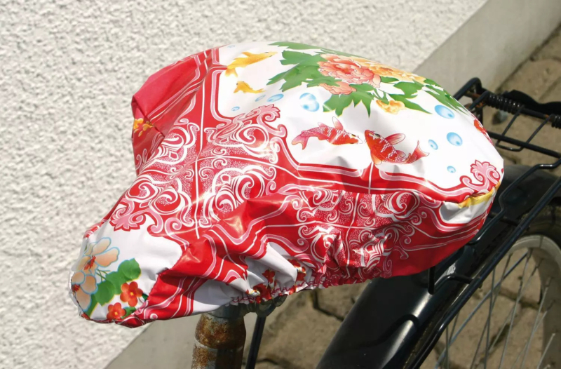 Fahrradsattelüberzug rot mit Blumenmuster